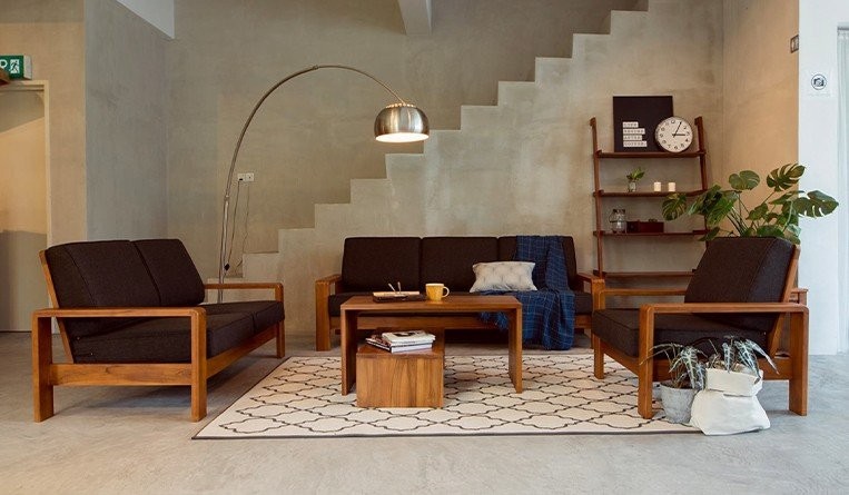 649 Showroom RSVPs With A Tight 2-Week Runway Period